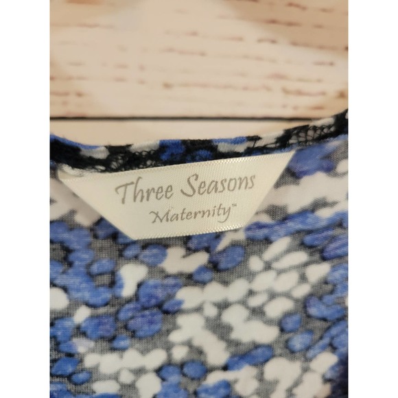 Three Seasons Maternity Top Size Small Blue White Knot at center Blouse - Picture 3 of 8
